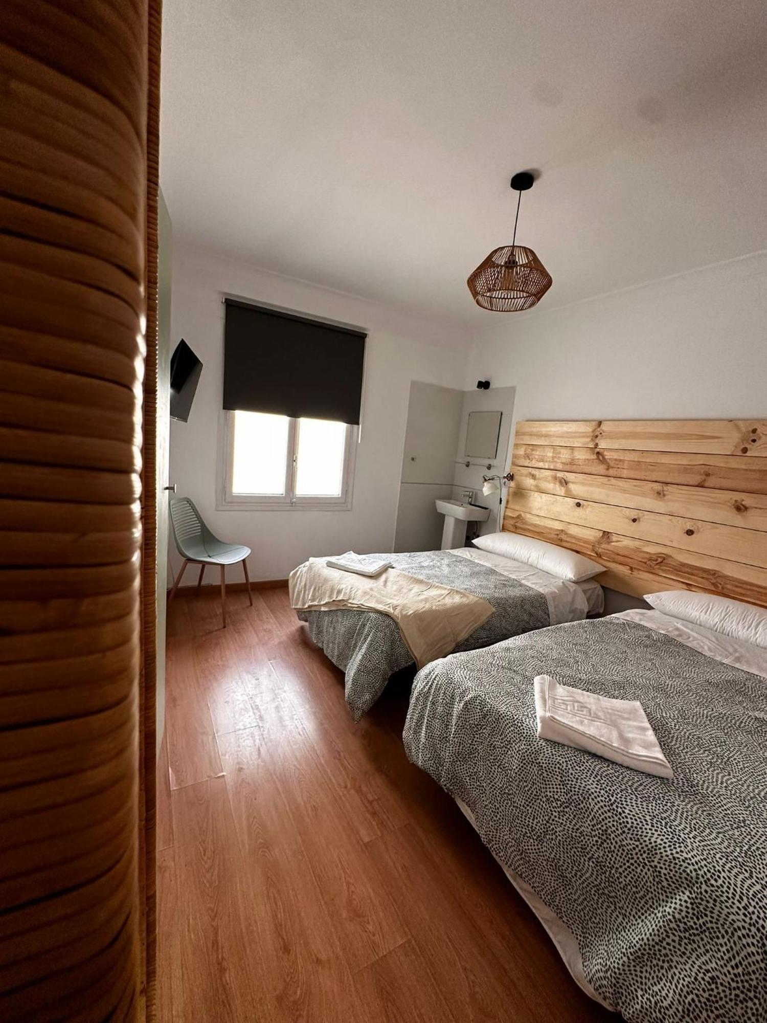 Hostal Atuaire Home En El Centro De Burgo Exterior foto